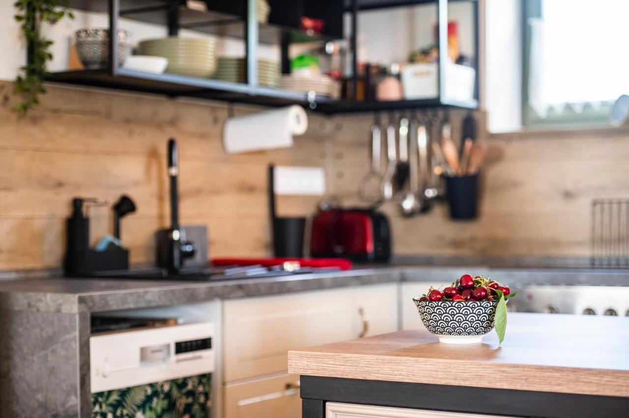 Apartamento NemCsuri Vendegház Somló Somlovasarhely Exterior foto